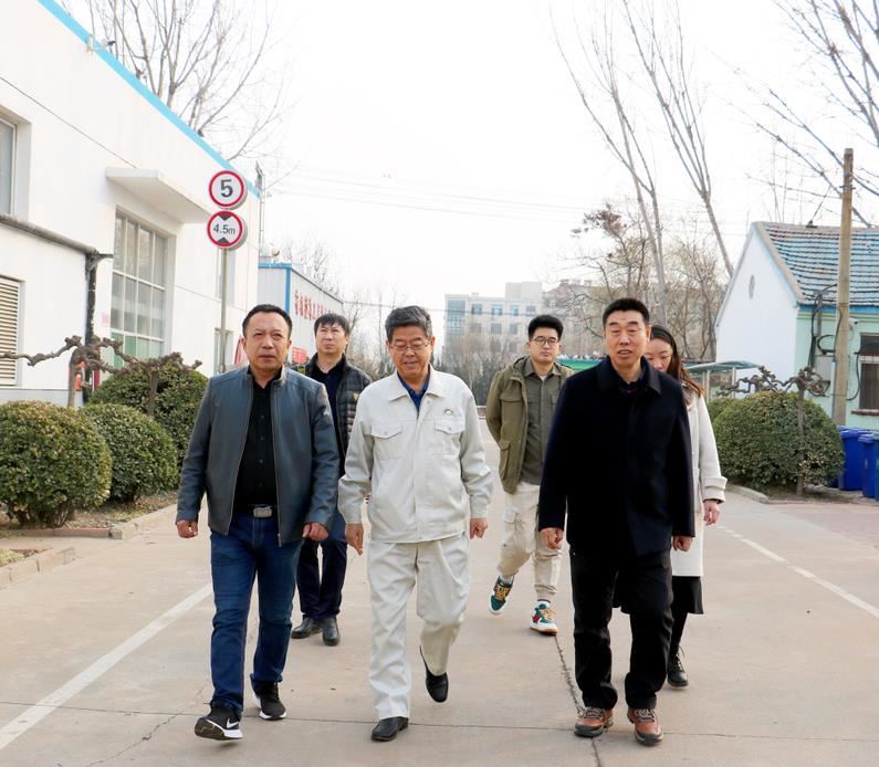 热烈欢迎中北大学德州研究生分院院长李同川一行莅临99蜜桃在线观看免费视频网站颜料考察交流